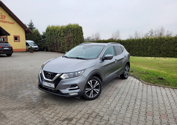 Nissan Qashqai cena 65900 przebieg: 131000, rok produkcji 2017 z Sztum małe 254